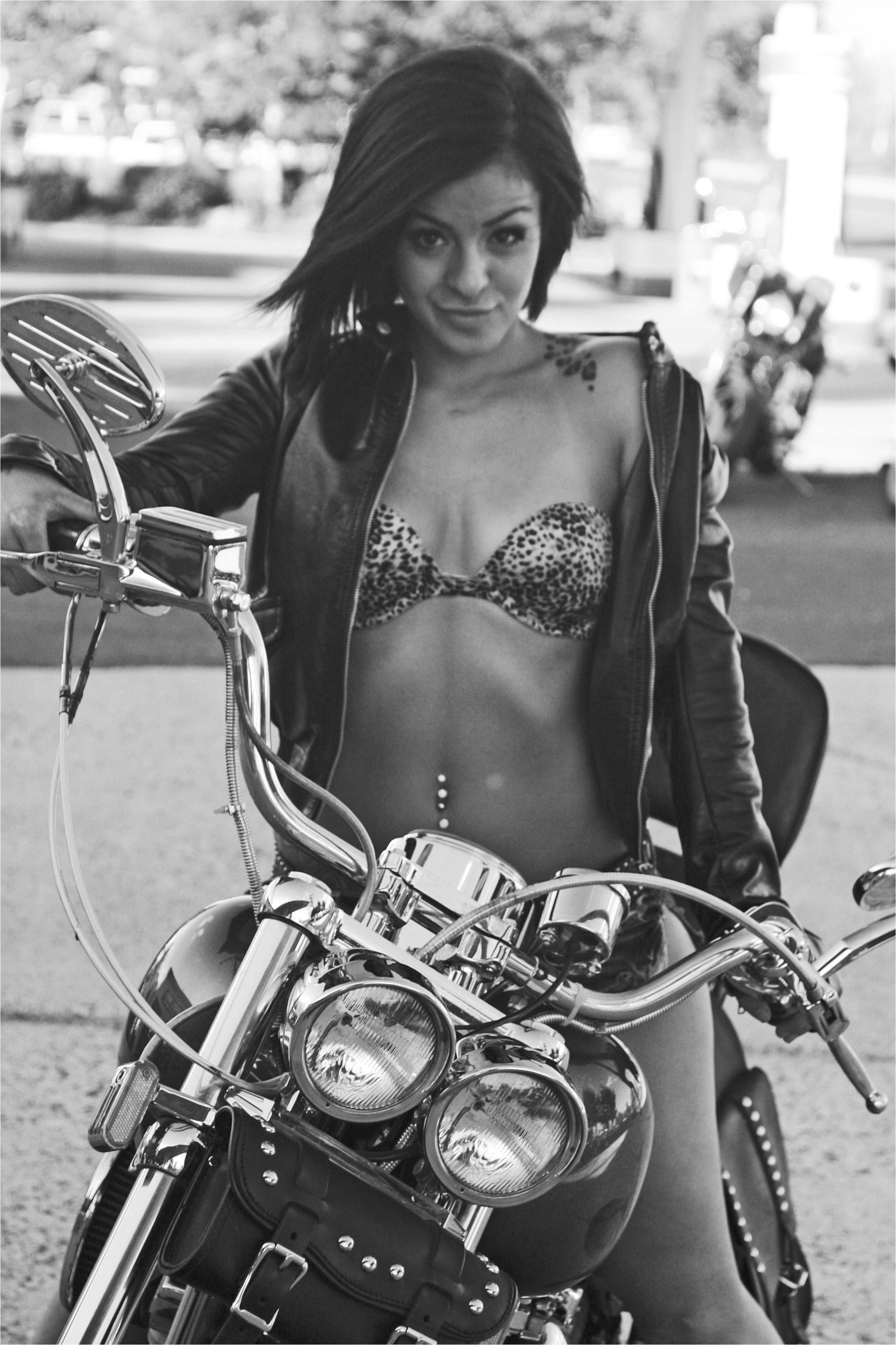 Biker Girl Hairstyles Y Girl On Motorcycle Biker Girl Black and White Graphy