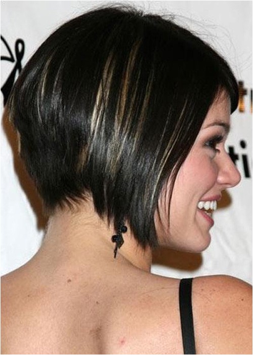 Black Hair Bobs Layered Haircut Of Short Hair Color