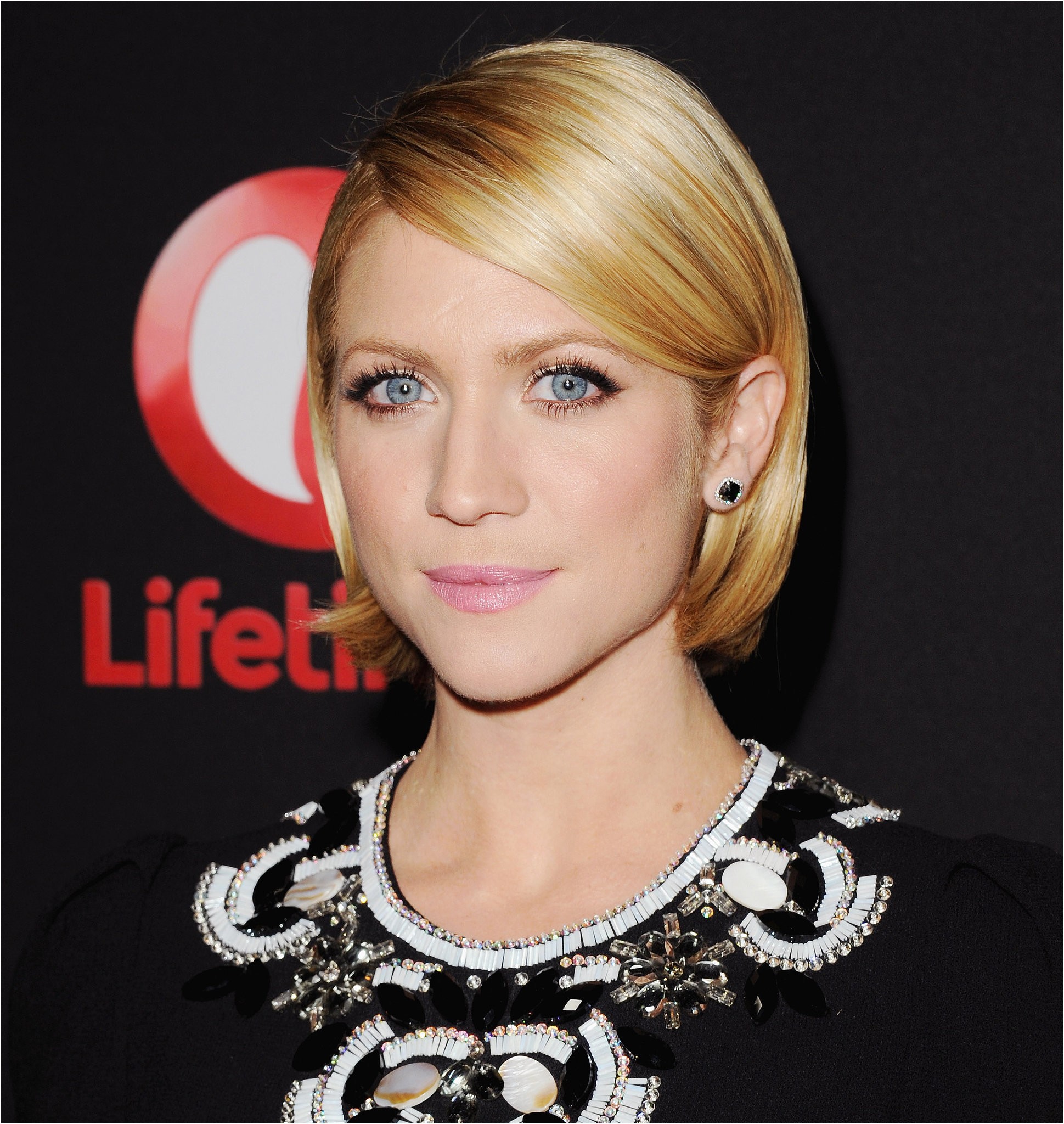 Bob Haircuts Tucked Behind Ears Brittany Snow Wore Her Bob Neatly Tucked Behind Her Ears