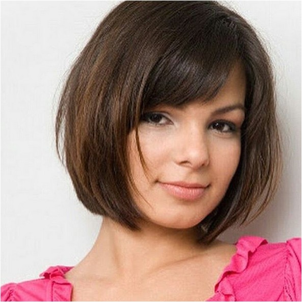 Bob Haircuts with Bangs for Round Faces 16 Cute Easy Short Haircut Ideas for Round Faces