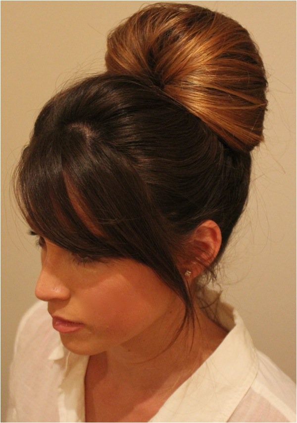 Cute and Really Easy Hairstyles 18 Cute and Easy Hairstyles that Can Be Done In 10 Minutes