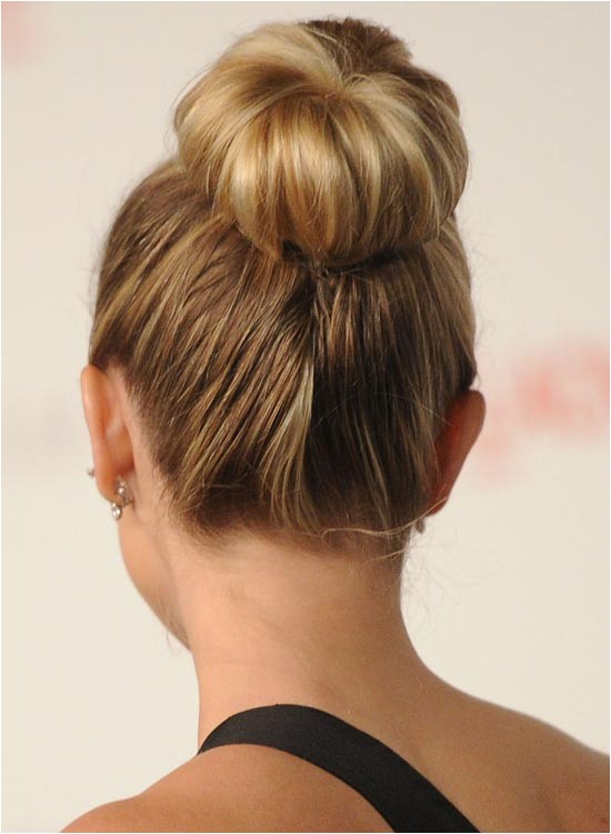 Cute Hairstyles In A Bun 35 Super Cute and Easy Hairstyles for Long Haired La S