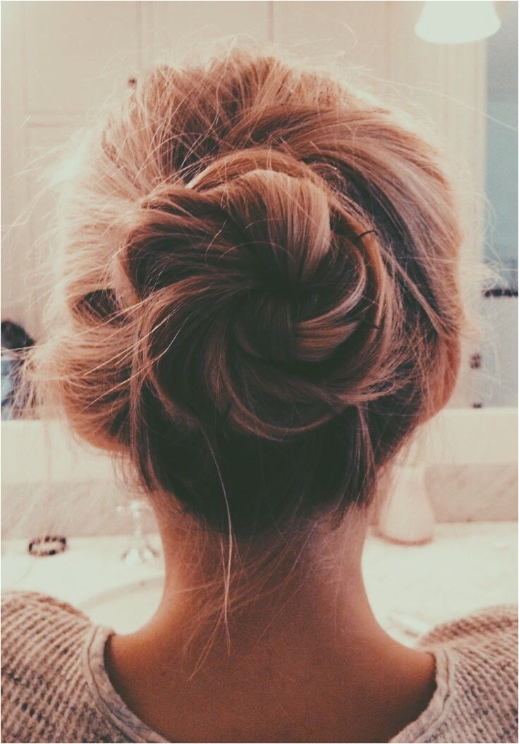 Cute Messy Bun Hairstyles for Medium Hair Romantic Messy Hairstyles for All Women Pretty Designs Cute Messy Bun Hairstyles for Medium Hair Romantic Messy Hairstyles for All Women Pretty Designs