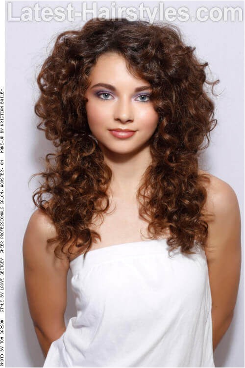 Fun Hairstyles for Long Curly Hair 24 Fun & Cute Long Hairstyles for Summer