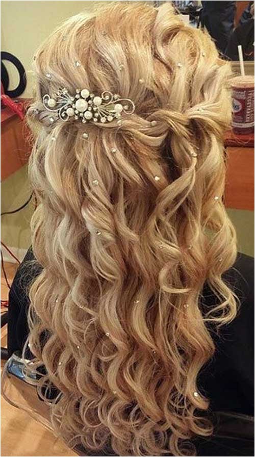 Hairstyles for Prom Down and Curly 35 Prom Hairstyles for Curly Hair