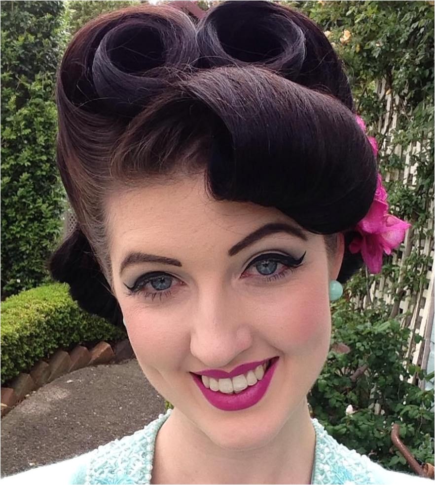 How to Do Pin Up Girl Hairstyles 40 Pin Up Hairstyles for the Vintage Loving Girl