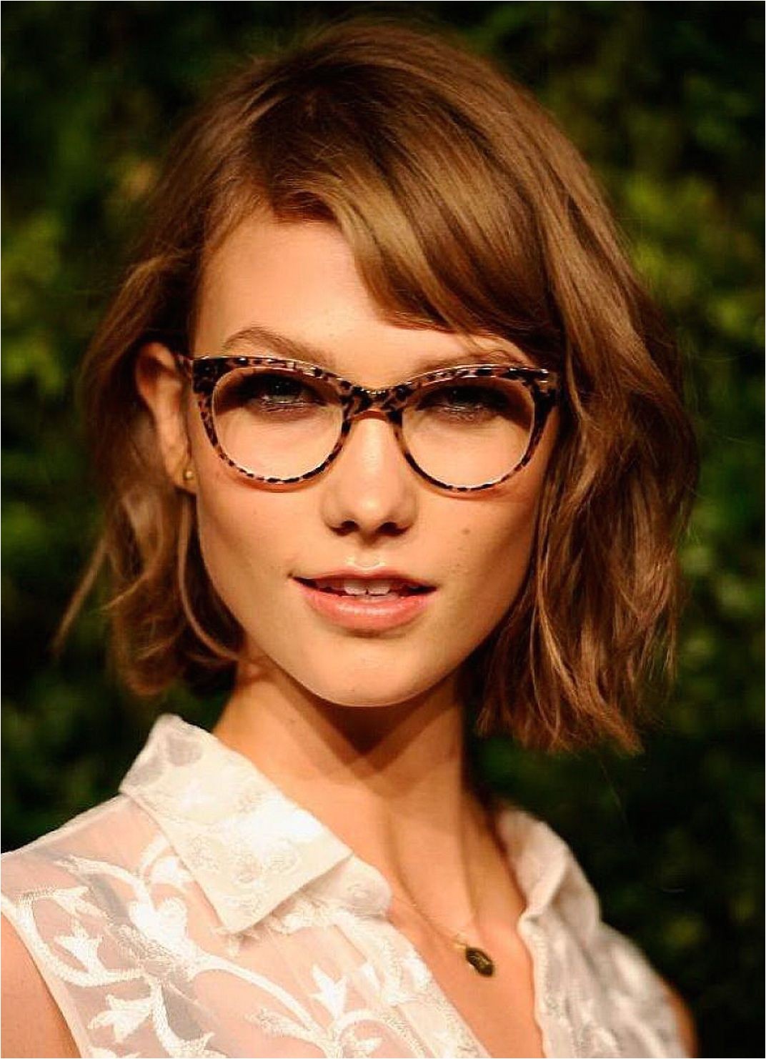 Long Hairstyles for Girls with Glasses Best Wavy Short Hair Hairstyles with Side Bangs for Women with