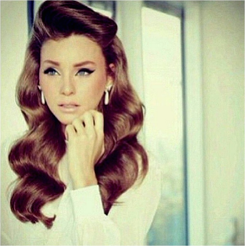 Pin Up Hairstyles for Long Curly Hair Basic Hairstyles for Vintage Pin Up Hairstyles for Long