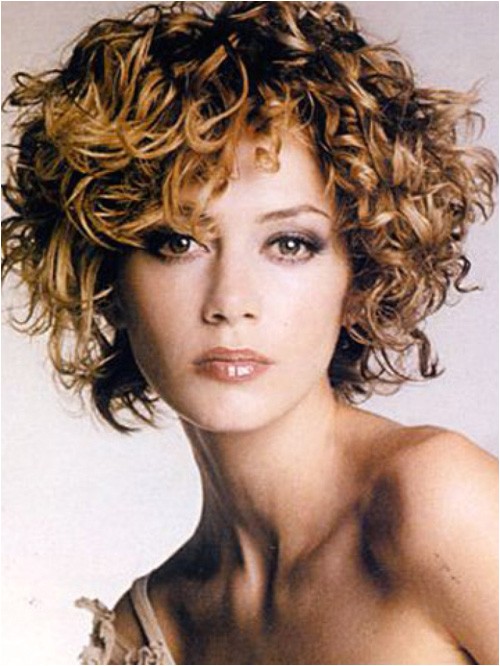 Short Hairstyles for Ladies with Curly Hair 30 Best Short Curly Hair
