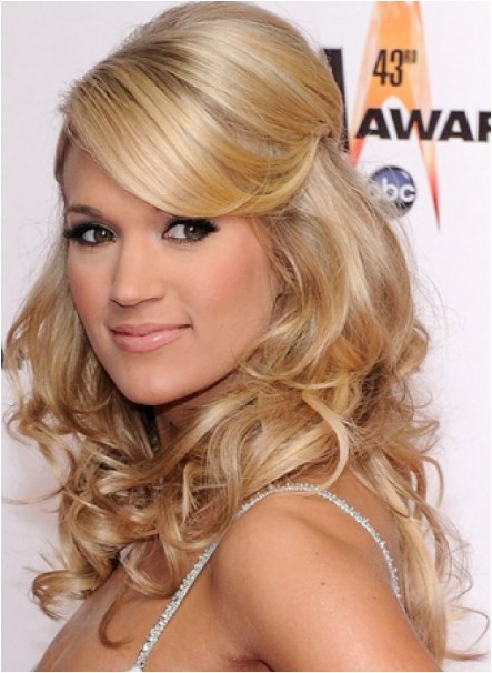 Carrie Underwood Wedding Hairstyle 20 Beautiful Half Up Curly Hairstyles Every Lady Should