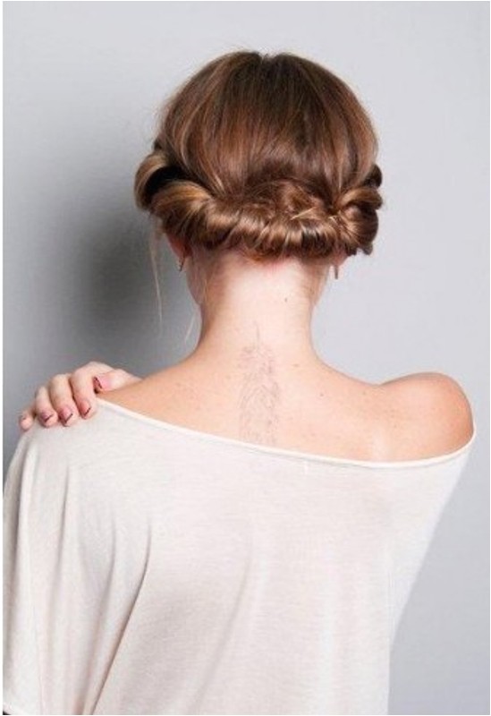 Easy Greek Hairstyles Diy Easy Greek Hairstyle with A Bandage 12 Easy Greek Hairstyles Diy Easy Greek Hairstyle with A Bandage 12