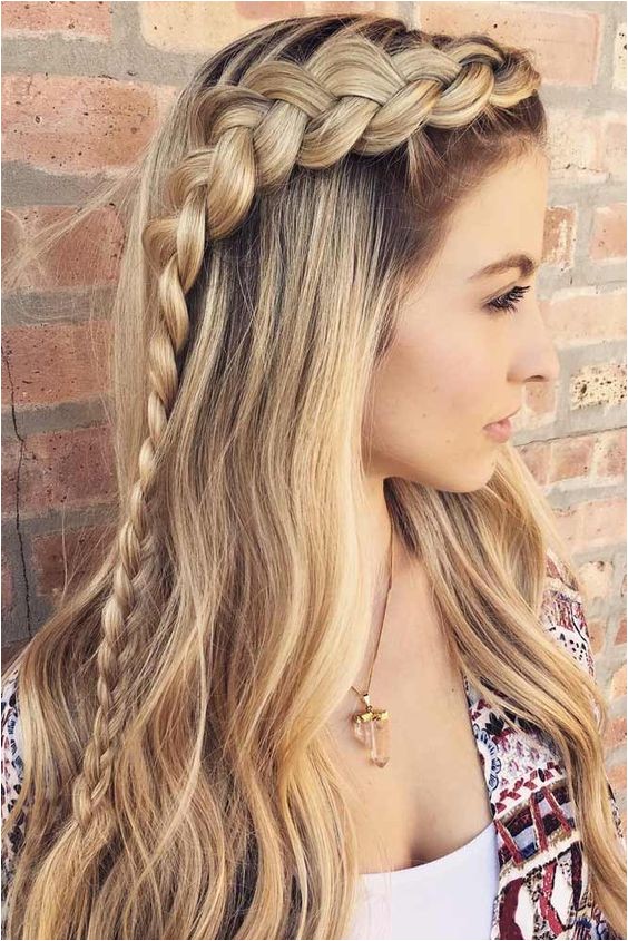 Easy Hairstyles for Graduation 30 Amazing Graduation Hairstyles for Your Special Day