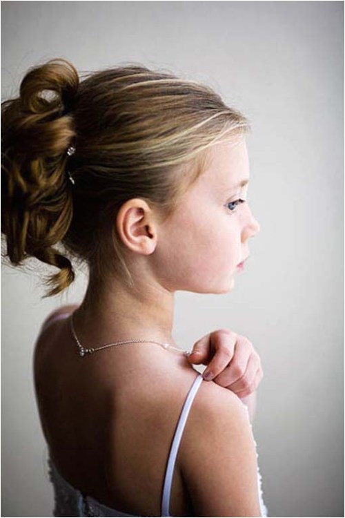 Hairstyles for Flower Girls On Weddings Hairstyles for Flower Girls with Tiara