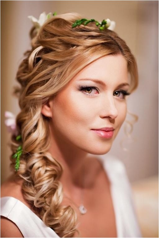 Hairstyles for Weddings to the Side Chic Wedding Hairstyles to the Side with Flowers