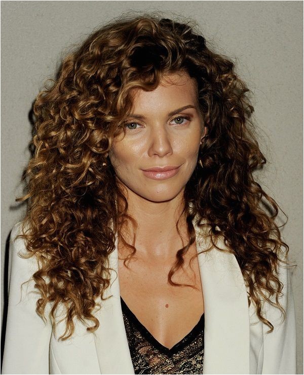 Simple and Easy Hairstyles for Curly Hair 32 Easy Hairstyles for Curly Hair for Short Long