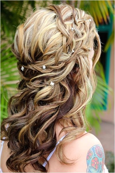 Wedding Hairstyles Down with Braids 35 Wedding Hairstyles Discover Next Year’s top Trends for