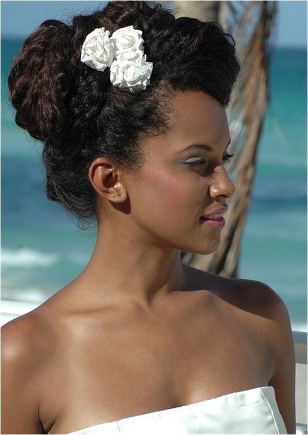 Wedding Hairstyles for African American Brides with Natural Hair 7 Superb Natural Hair Bridal Hairstyles for Summer Weddings