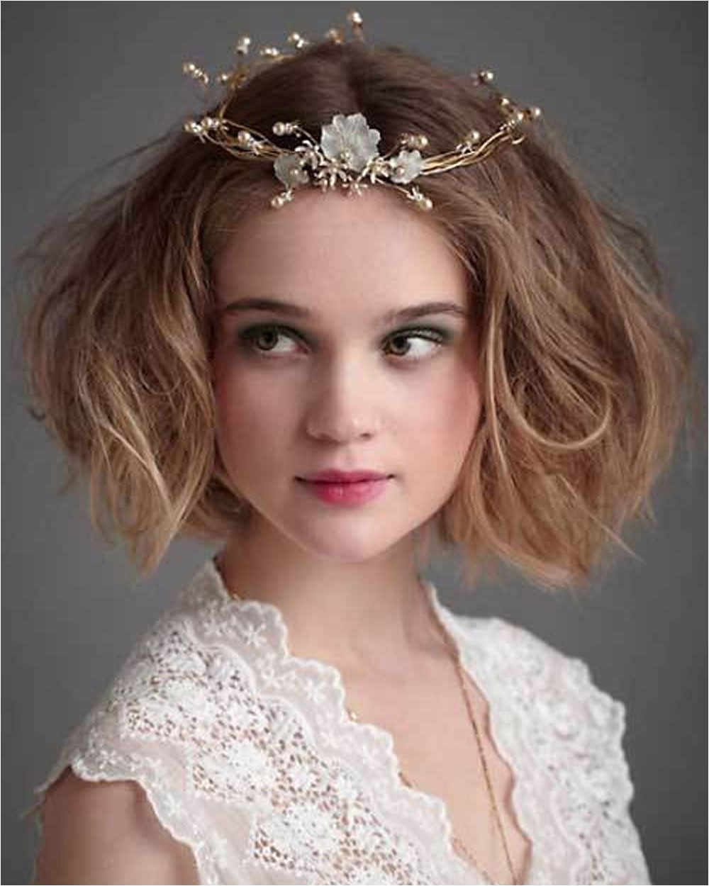 Wedding Hairstyles for Short Hair 2018 2018 Wedding Hairstyles and Make Up Guide for Short Hair