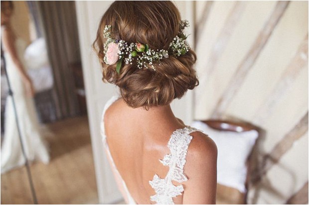 Wedding Hairstyles with Fresh Flowers Wedding Hairstyles 15 Fab Ways to Wear Flowers In Your
