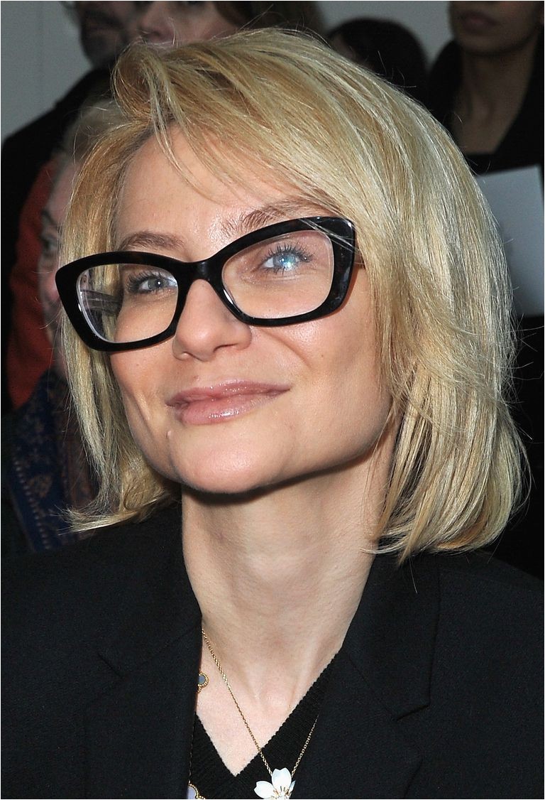 Hairstyles for Women who Wear Glasses Choosing Eyeglass Frames for Older Women