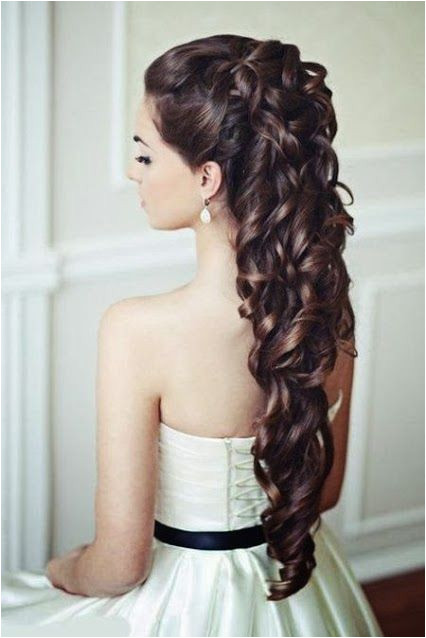 5 Curly Wedding Hairstyles I Think My Hair Would Be Long Enough for This by September if I Don