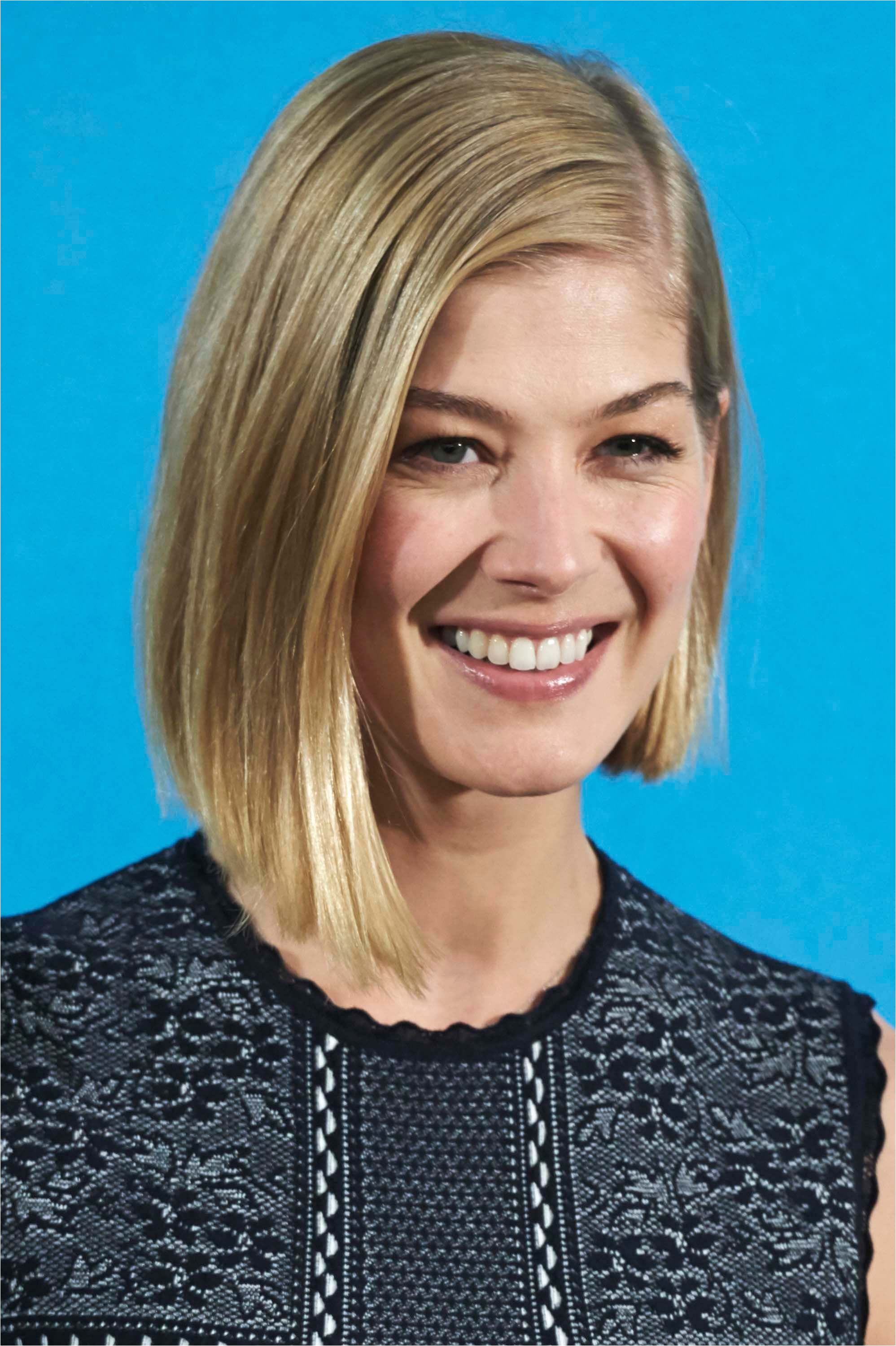 Bob Haircuts Rosamund Pike Rosamund Pike Heart Shape Face Regal Rosamund