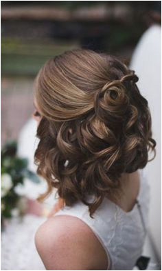 Bridesmaid Hairstyles Half Up Half Down Short Hair Wedding Hairstyles for Short Hair Half Up Half Down