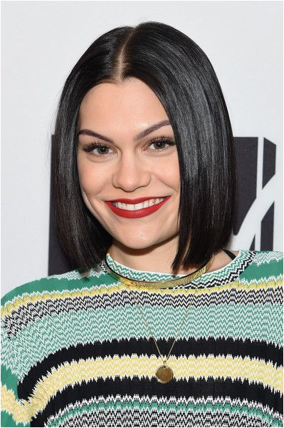 Jessie J 2019 Hairstyles Jessie J S Sleek Bob In 2019 Short Hairstyles Pinterest