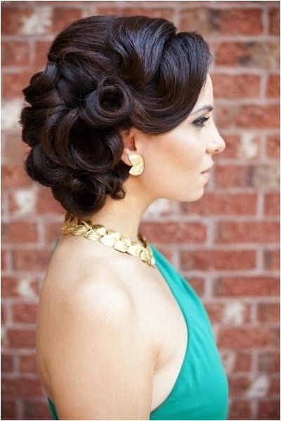 Wedding Hairstyles Vintage Updo Retro Updos for Long Hair Photo 1
