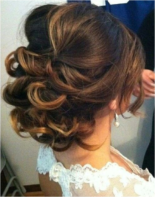 Simple Bridal Hairstyles 2019 Low Curly Bun Hair In 2019