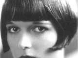 1930s Bob Haircut Vintage Flapper Girl Hairstyles