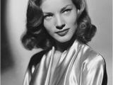 1940s Bob Haircut the Hair Style File Milla Jovovich Always Makes Waves