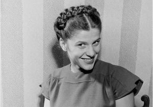1940s Braided Hairstyles 17 Best Images About Teenagers Of Years Gone by On