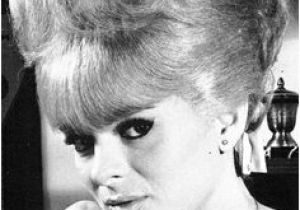 1960s Womens Hairstyles 172 Best Vintage Hair Styles Images On Pinterest