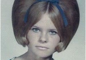 1960s Womens Hairstyles 1960s Teased Hair Google Search