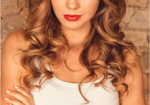 5 Easy Hairstyles for Curly Hair How to Curl Your Hair with A Curling Wand In 5 Easy Steps
