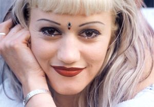 90 S Hairstyles Bangs 11 Skin Secrets Of Ageless Celebrities Gwen