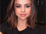 90 S Hairstyles for Short Curly Hair Selena Gomez Just Brought Back This 90s Haircut