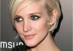 Ashlee Simpson Bob Haircut ashlee Simpson Short Straight Casual Bob Hairstyle Light