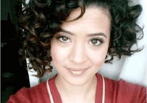 Asymmetrical Bob Haircuts for Curly Hair Best 25 Curly asymmetrical Bob Ideas On Pinterest