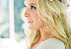 Beach Wavy Wedding Hairstyles 15 Beautiful Wedding Hairstyles with Flowers