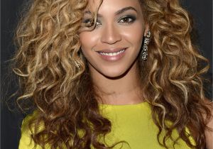 Beyonce Curly Hairstyles Beyonce Hair Through the Years We Rank 30 Of Her Most