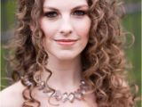 Big Curly Wedding Hairstyles 25 Fantastic Wedding Hairstyles for Curly Hair