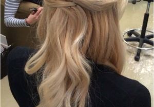 Blonde Hairstyles Down Everyone S Favorite Half Up Half Down Hairstyles 0271