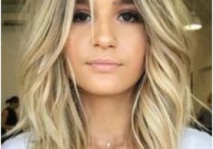 Blonde Hairstyles Mid Length 2019 487 Best Medium Length Hairstyles Images In 2019