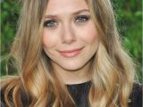 Blonde Hairstyles Middle Parting Summer Haircut Styles Long Version Elizabeth Olsen