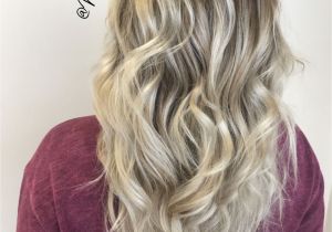 Blonde Hairstyles with Dark Roots Shadow Root Smudge Root Blonde Hair Dark Roots Long Hair Curled
