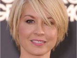 Bob Haircuts for Fine Hair and Round Faces 10 Layered Bob Haircuts for Round Faces