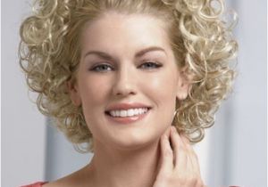Bob Haircuts for Round Faces and Curly Hair 30 Best Curly Bob Hairstyles with How to Style Tips 11
