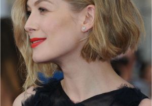 Bob Haircuts Rosamund Pike Rosamund Pike New Haircut Pinterest